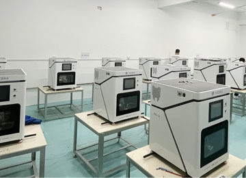 อุปกรณ์ห้องปฏิบัติการแบบแห้ง Universal Cam รุ่นใหม่ของ Yucera, อุปกรณ์เซอร์โคเนีย 5 แกน, เครื่องกัดทางทันตกรรม