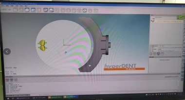YUCERA เครื่องกัด CAD CAM 4 แกน 5 แกน สำหรับทันตกรรม บล็อกเซอร์โคเนียม เซอร์โคเนีย แก้วเซรามิก สำหรับ Acclarent และอุปกรณ์ทันตกรรมอื่นๆ