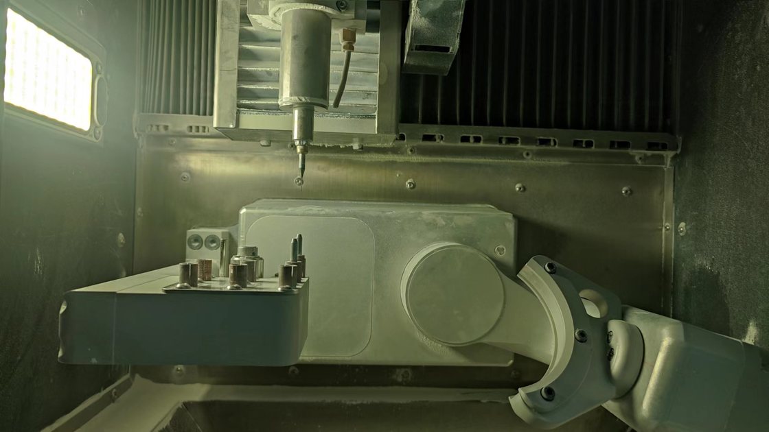 เครื่องกัด 5 แกน Yucera สำหรับห้องปฏิบัติการทันตกรรม YRC-5X Milling Machine