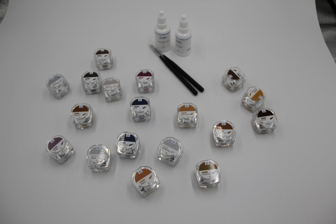 ชุดย้อมสีเซรามิกเซอร์โคเนีย 18 สี Yucera Smile Solutions Natural Glow สำหรับการสร้างสรรค์ห้องปฏิบัติการทันตกรรม