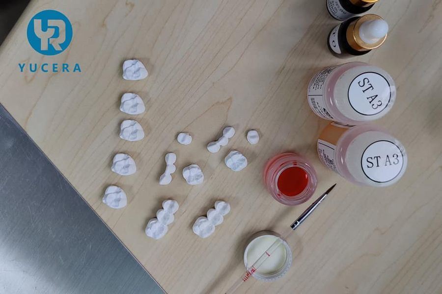 แผ่นดิสก์เซอร์โคเนียสำหรับทันตกรรมสี Yucera ST เข้ากันได้ดีกับบล็อกคุณภาพสูงของเรา