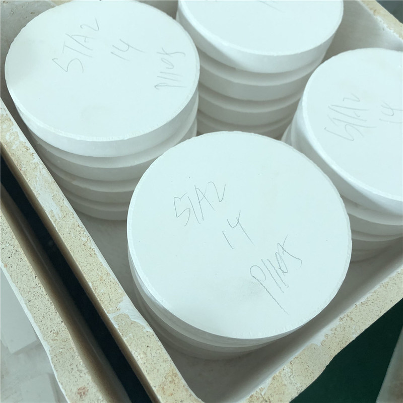 บล็อกเซอร์โคเนียสำหรับทันตกรรมสีขาว Yucera HT - โซลูชันคุ้มค่าสำหรับงานบูรณะคุณภาพสูง